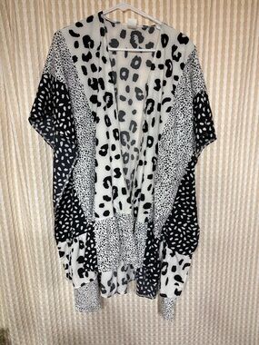Black & White Animal Print Open Kimono